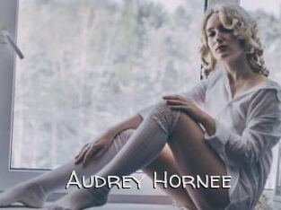 Audrey_Hornee