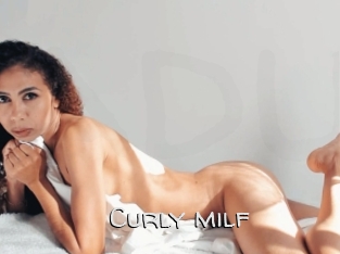 Curly_milf