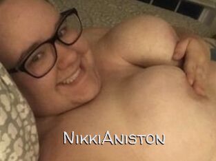 Nikki_Aniston